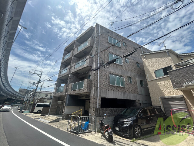 MAISON KOUMUの建物外観