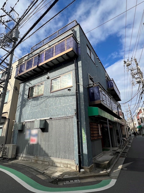 荒川区町屋のマンションの建物外観