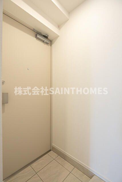 玄関　※写真は同タイプ住戸です。