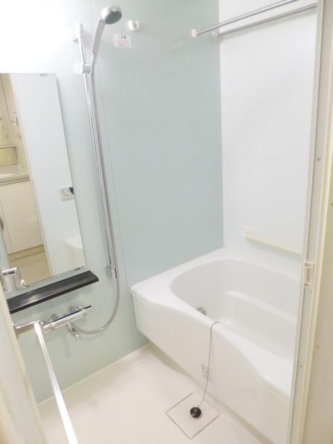 バス・シャワールーム　★追焚き・浴室乾燥付きのゆったりバスルーム★