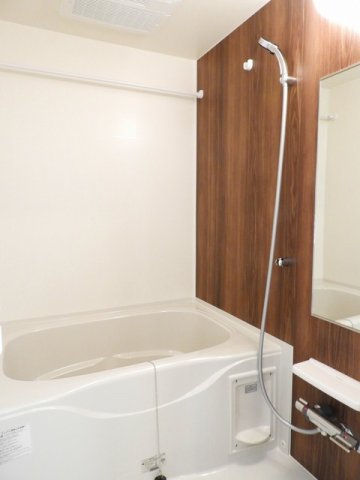 バス・シャワールーム　お風呂で日々の疲れを落としましょう