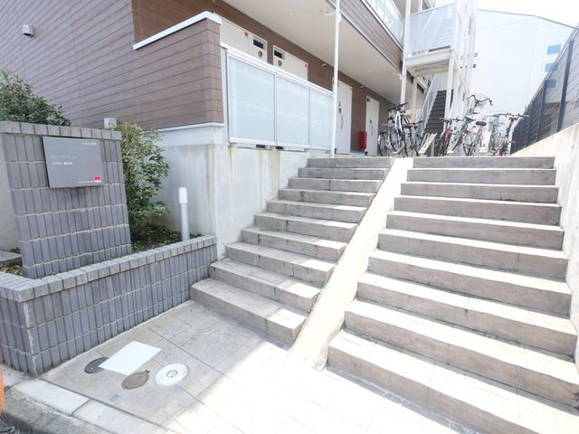 エントランス　★エントランスです★