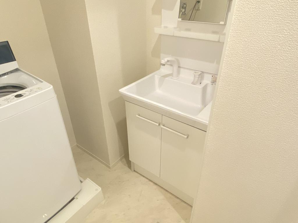 洗面設備　※室内写真・動画・パノラマは同物件別部屋のものです。