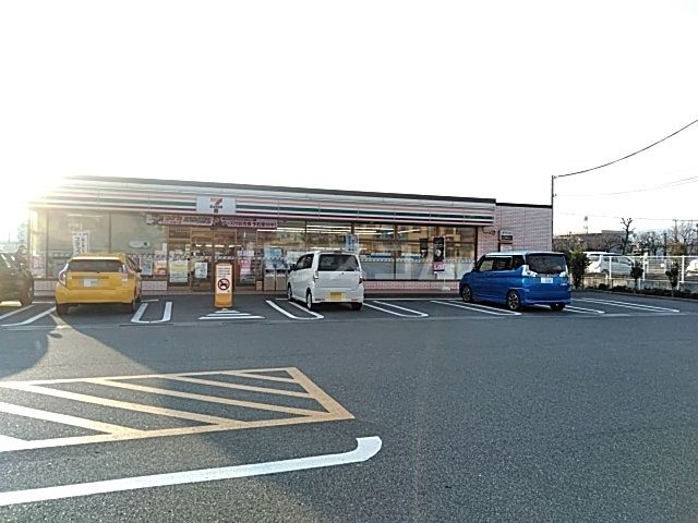 コンビニ　セブンイレブン 富士市津田町店（コンビニ）まで305m