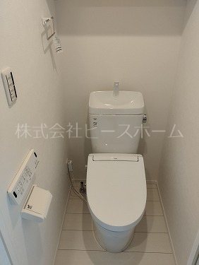 トイレ　※別号室参考写真