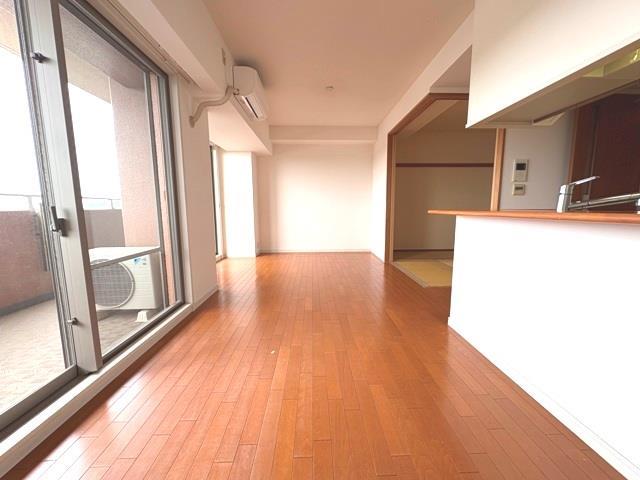 居室・リビング　居間です