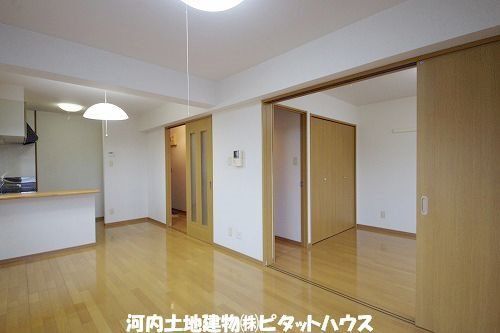 居室・リビング　類似室内