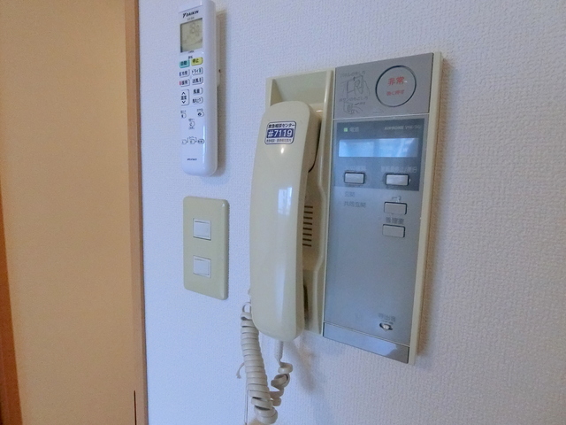 セキュリティ　★オートロック付きインターホン★
