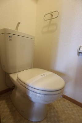トイレ　清潔感のあるトイレです