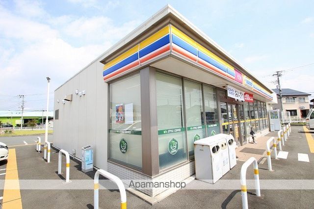 コンビニ　ミニストップ（コンビニ）まで601m