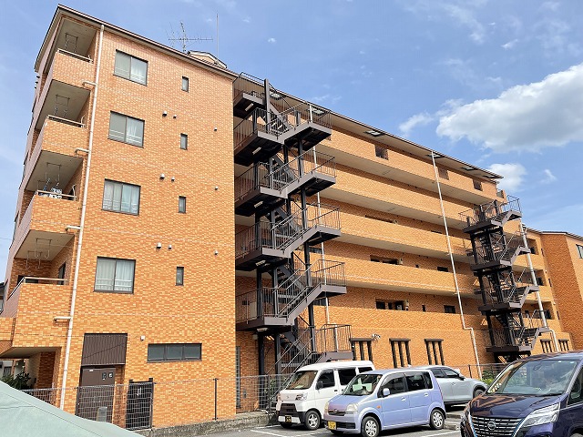 建物外観　外観タイル貼り　ペット可3LDK
