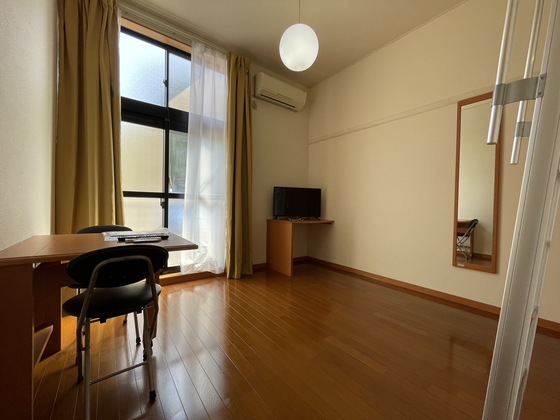 居室・リビング　※別部屋の写真です