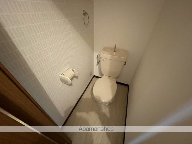 北大阪急行 桃山台駅 徒歩15分 3階建 築28年のトイレ写真
