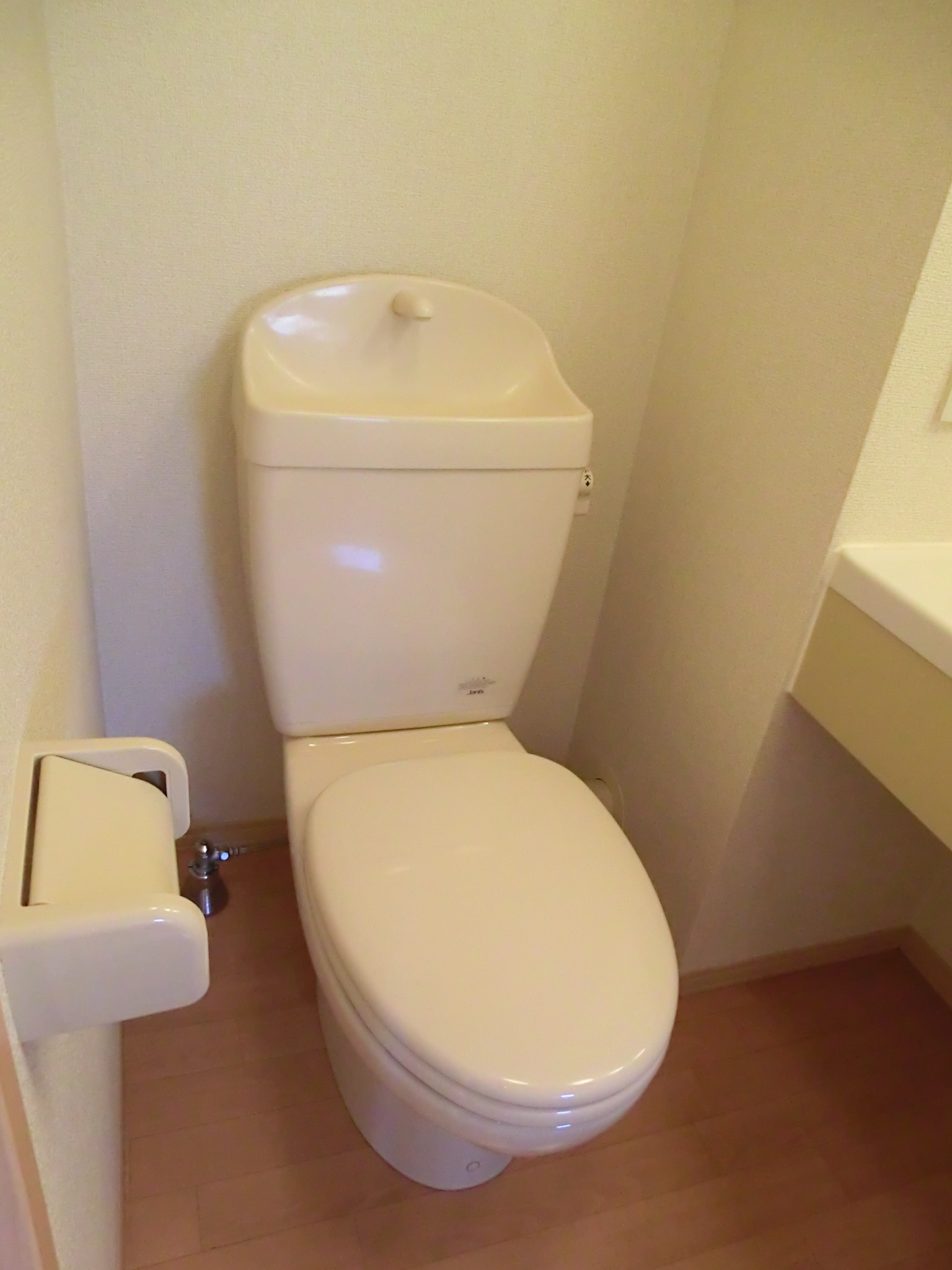 コンフォール横浜Iのトイレ写真