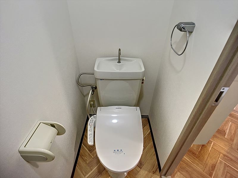 トイレ　※別のお部屋の写真です※