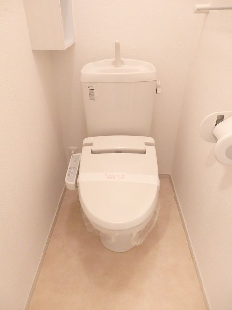 【ガーデンハウスモダンのトイレ】