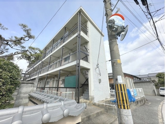 宇治市大久保町のマンションの建物外観