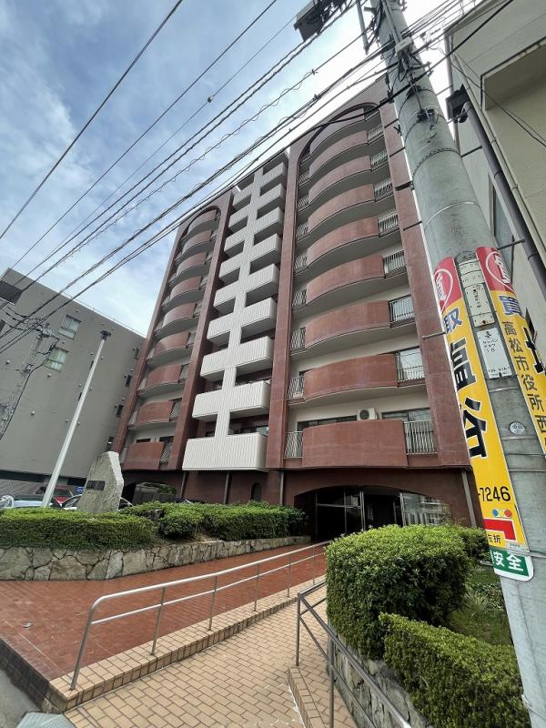 高松市番町のマンションの建物外観