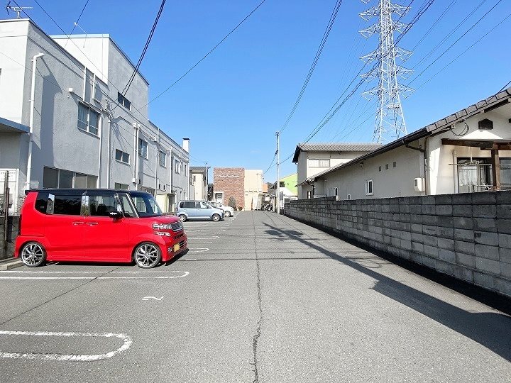 【倉敷市玉島乙島のアパートの駐車場】