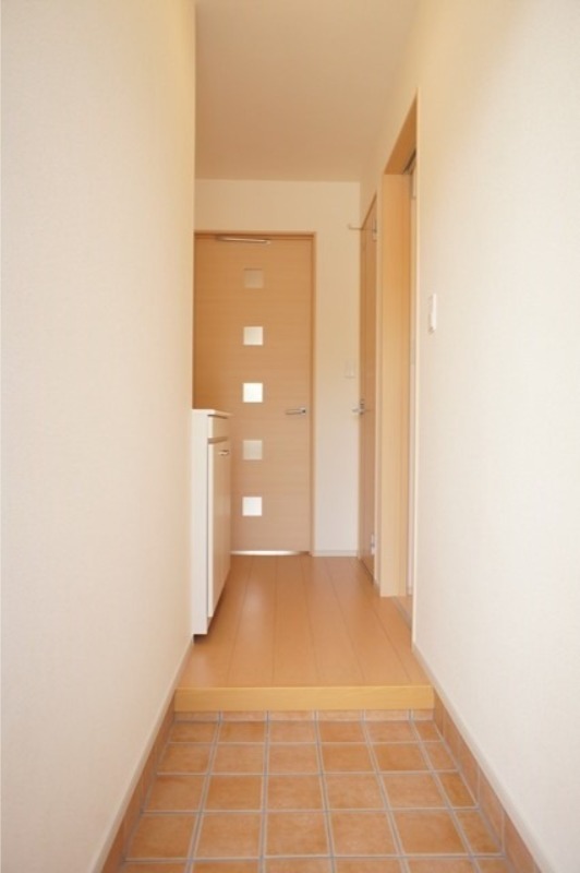 玄関　図面と現状に相違がある場合には現状を優先