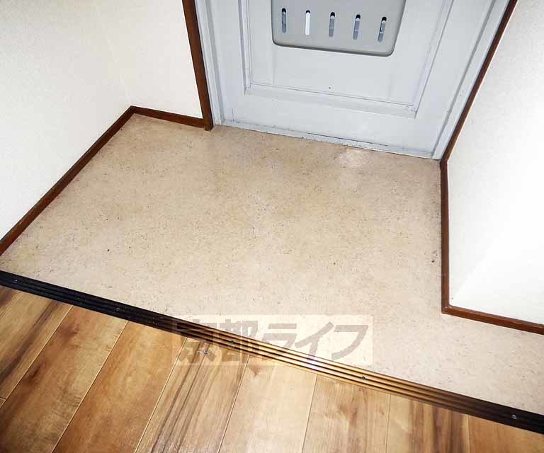 玄関　広々とした玄関になります。