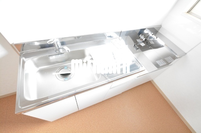 キッチン　※同一建物の別のお部屋の写真を掲載しております