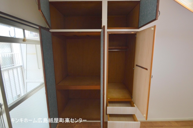 収納　写真は別のお部屋のものでございます