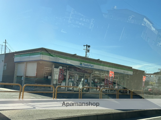 コンビニ　ファミリーマート小倉蜷田若園一丁目店（コンビニ）まで782m
