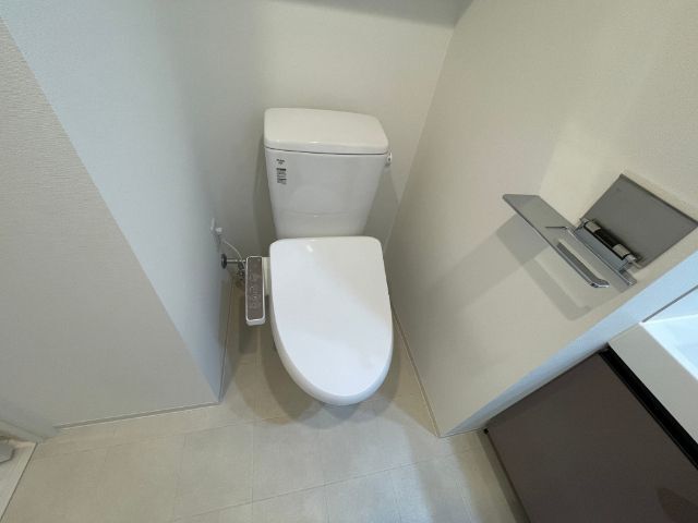 トイレ　別号室参考写真