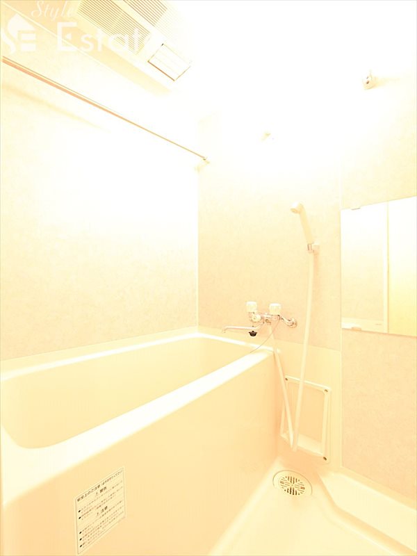 バス・シャワールーム　バスルーム