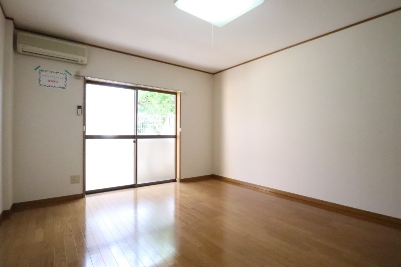 居室・リビング　洋室です！