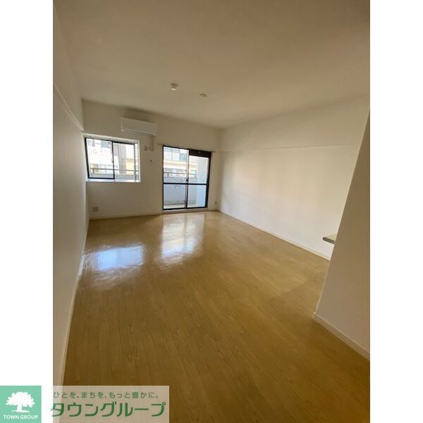 居室・リビング　同物件別部屋のお写真になります。現況優先です。