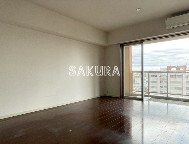 居室・リビング　使いやすい形の為、レイアウトを楽しめます♪