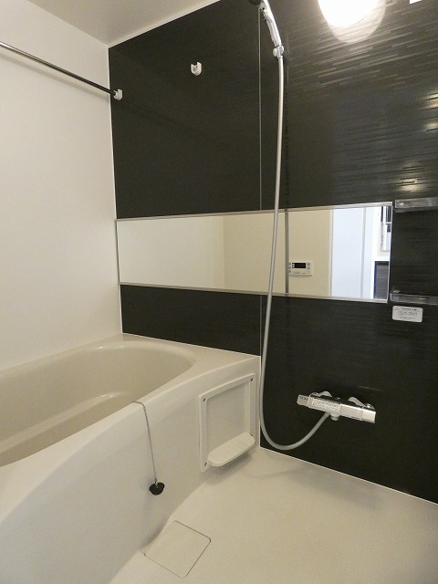 バス・シャワールーム　バス※別部屋参考写真