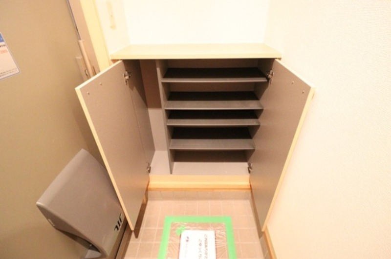 玄関　図面と現状に相違がある場合には現状を優先