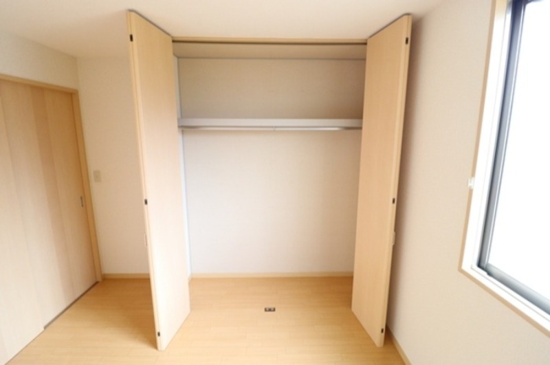 収納　図面と現状に相違がある場合には現状を優先