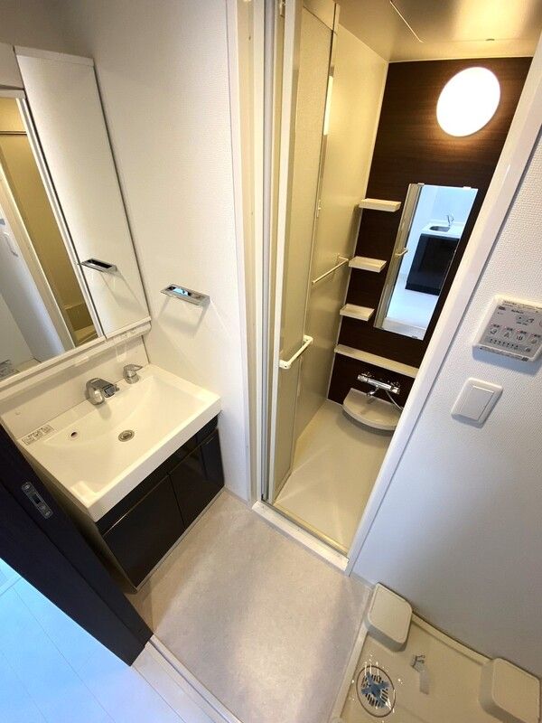 洗面設備　同物件別部屋写真