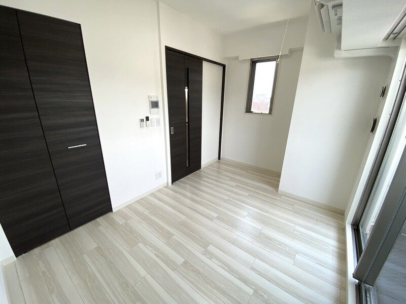 居室・リビング　同物件別部屋写真