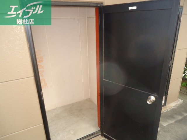 収納　外部物置