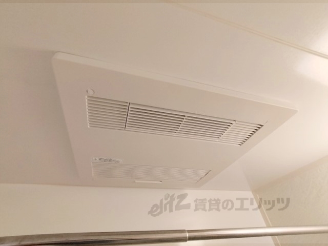 その他設備　給湯器リモコン