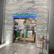 コンビニ　ファミリーマート目黒アルコタワー店（コンビニ）まで397m
