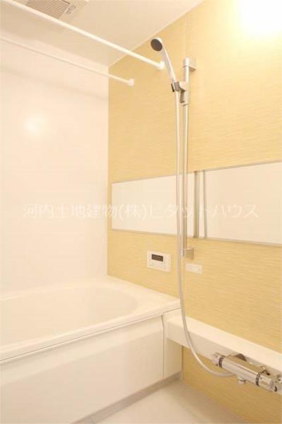 バス・シャワールーム　追い焚き付き※類似室内