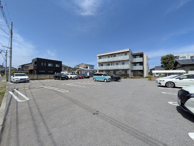 駐車場　敷地内駐車場