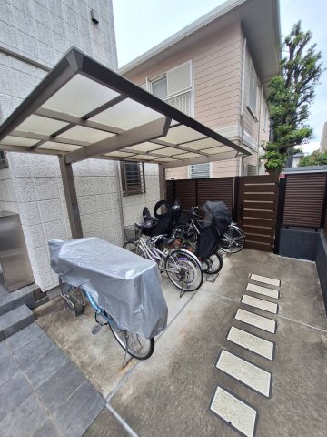 駐車場　駐輪場