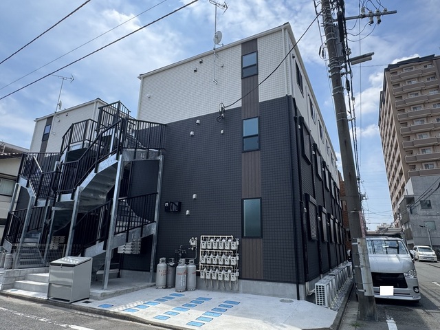 建物外観　～今日もいい天気～