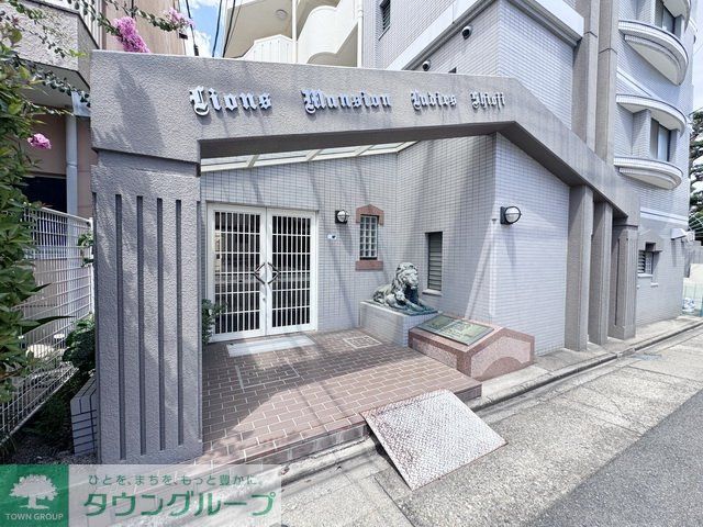 エントランス　エントランス