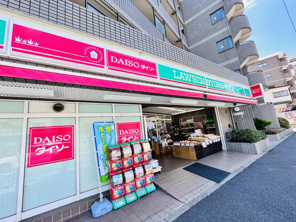 コンビニ　ローソンストア100上石神井店（コンビニ）まで142m