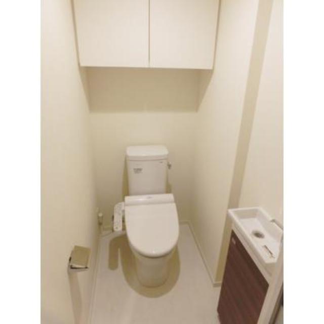 トイレ　※写真は同タイプ住戸です。