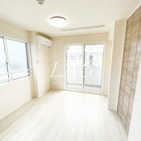居室・リビング　洋室のお部屋です。