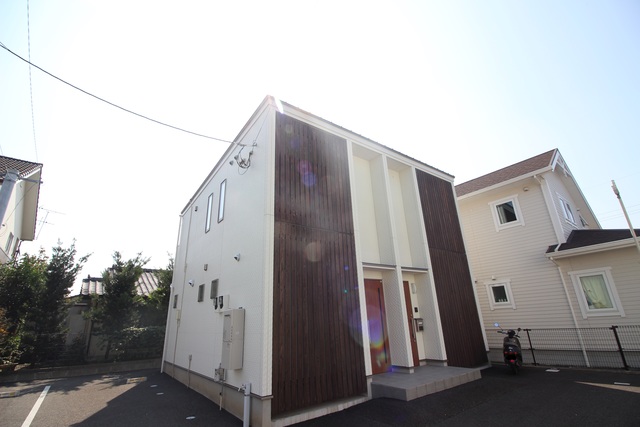 建物外観　メゾネットタイプ＾＾